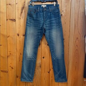 Women’s Rivet and Thread Straight Leg Blue Jeans